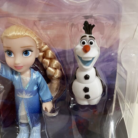 Disney Frozen II Petite Adventure 6" Dolls Gift Set Anna Elsa Olaf Kristoff NEW - Picture 4 of 16